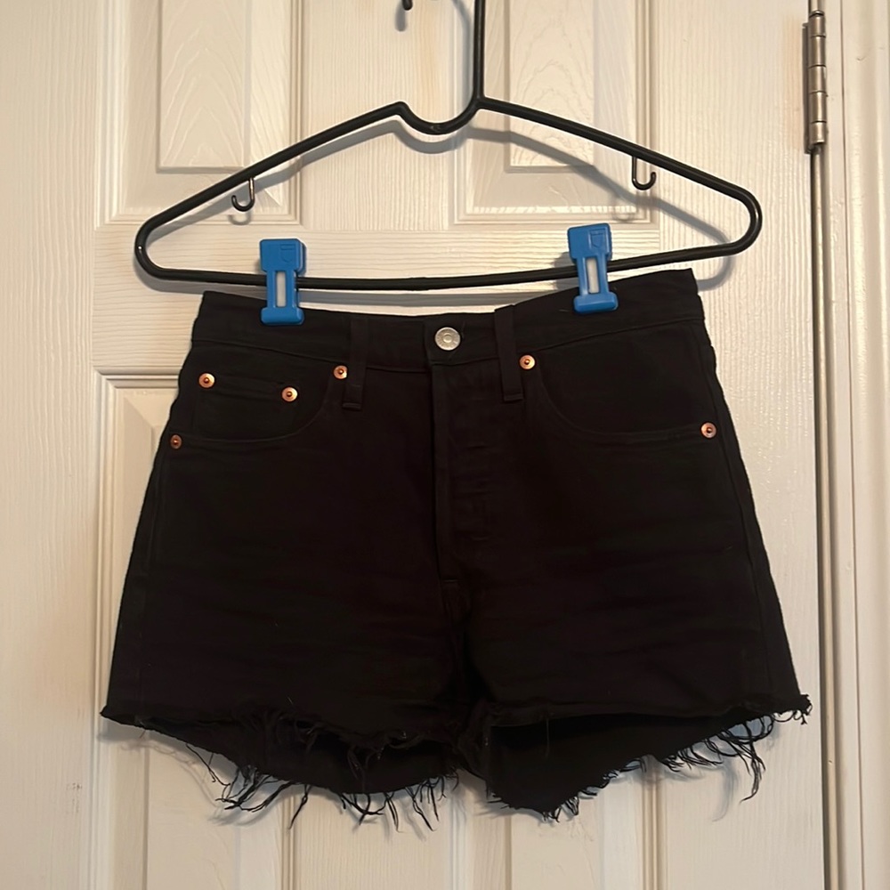 W24 Black 501 Levi Cutoffs